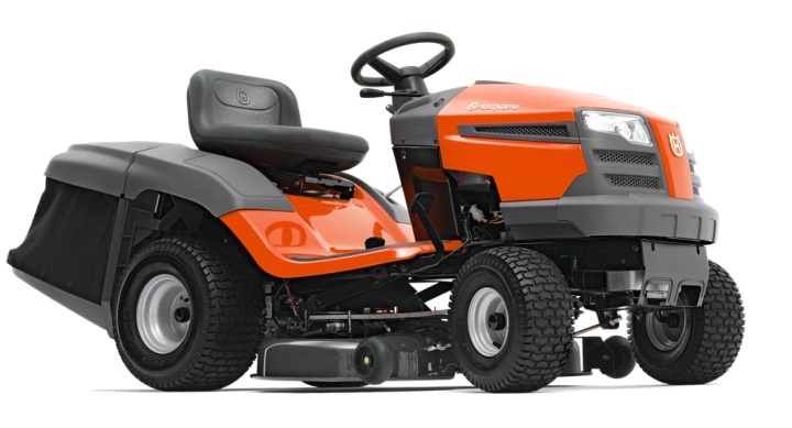 Husqvarna TC 138 Tracteur tondeuse dans le groupe Produits Husqvarna pour la sylviculture et le jardinage / Husqvarna Tondeuse à gazon autoportée / Tracteurs tondeuses chez GPLSHOP (9605101-79)