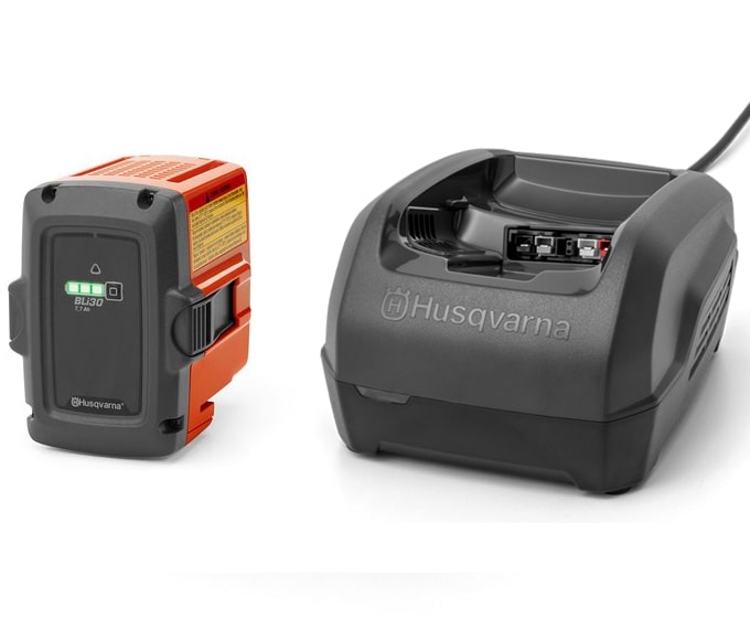 Kit Husqvarna BLi30 & QC250 dans le groupe Produits Husqvarna pour la sylviculture et le jardinage / Husqvarna Produits à batterie / Accories Produits à batterie / Kit avec batterie et chargeur chez GPLSHOP (9679377)