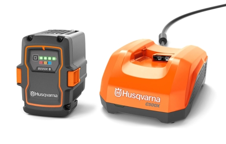 Kit Husqvarna B220X & C500X dans le groupe Produits Husqvarna pour la sylviculture et le jardinage / Husqvarna Produits à batterie / Accories Produits à batterie / Kit avec batterie et chargeur chez GPLSHOP (9706078)