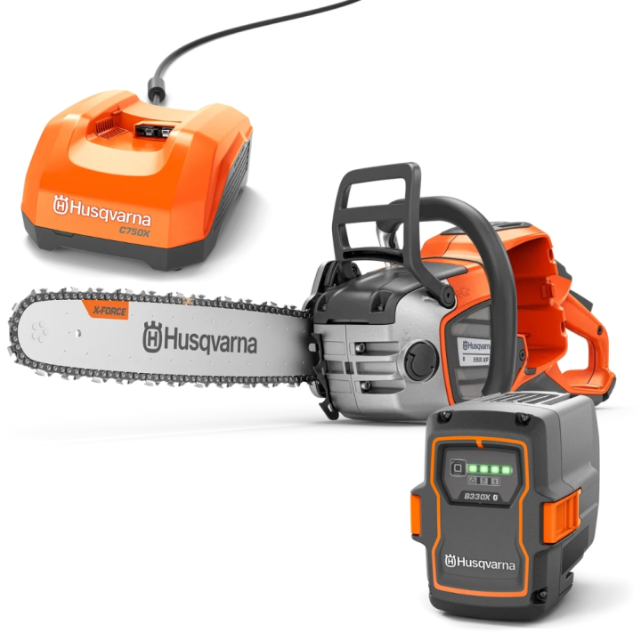 Husqvarna 550i XP® G avec batterie et chargeur dans le groupe Produits Husqvarna pour la sylviculture et le jardinage / Husqvarna Tronçonneuses / Tronçonneuse à batterie chez GPLSHOP (9707460)