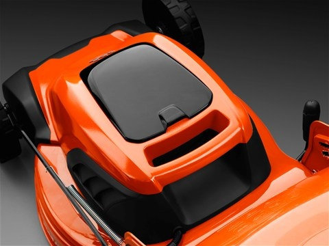 Husqvarna LC 141iV Tondeuse Tractée À Batterie
