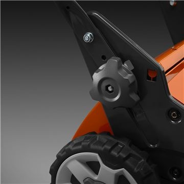 Husqvarna LC 141iV Tondeuse Tractée À Batterie