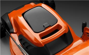 Husqvarna LB 146i Tondeuse Tractée À Batterie + BLi20 & QC80