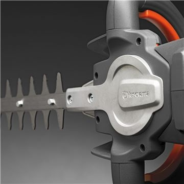 Husqvarna 115iHD45 Taille-haie batterie & Coupe bordures 115iL + BLi10 & QC80