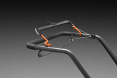 Husqvarna LC 142iS + B140 & C80 Husqvarna LC 142iS + B140 & C80