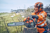 Husqvarna T542i XP® G tronçonneuse à batterie pour les professionnels de l'entretien des arbres