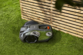 Husqvarna Automower® 405XE Nera Robot Tondeuse avec EPOS plug-in kit Husqvarna Automower® 405XE Nera Robot Tondeuse avec EPOS plug-in kit
