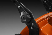 Husqvarna LB448iV Tondeuse Tractée À Batterie Husqvarna LB448iV Tondeuse Tractée À Batterie