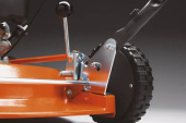 Husqvarna LB448iV Tondeuse Tractée À Batterie Husqvarna LB448iV Tondeuse Tractée À Batterie