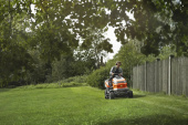 Husqvarna TC 220T Tracteur tondeuse Husqvarna TC 220T Tracteur tondeuse
