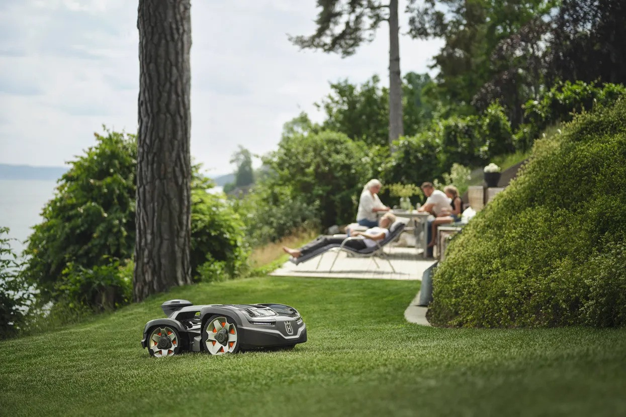 Husqvarna Automower® 435X AWD Nera Robot Tondeuse