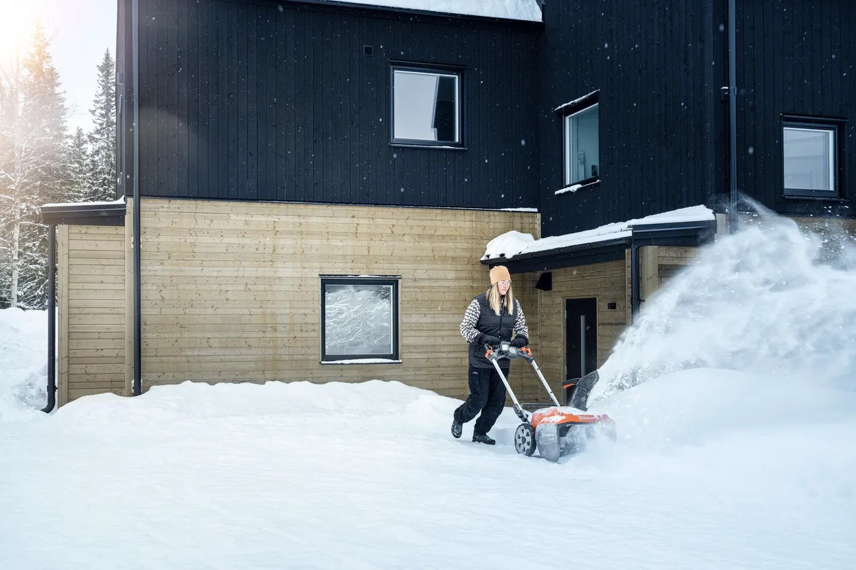Husqvarna ST 253i Souffleuse à neige