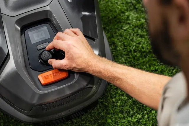 Husqvarna Automower® 320 Nera Robot Tondeuse