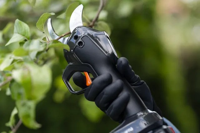 Husqvarna Aspire™ PS30X-P4A avec batterie et chargeur