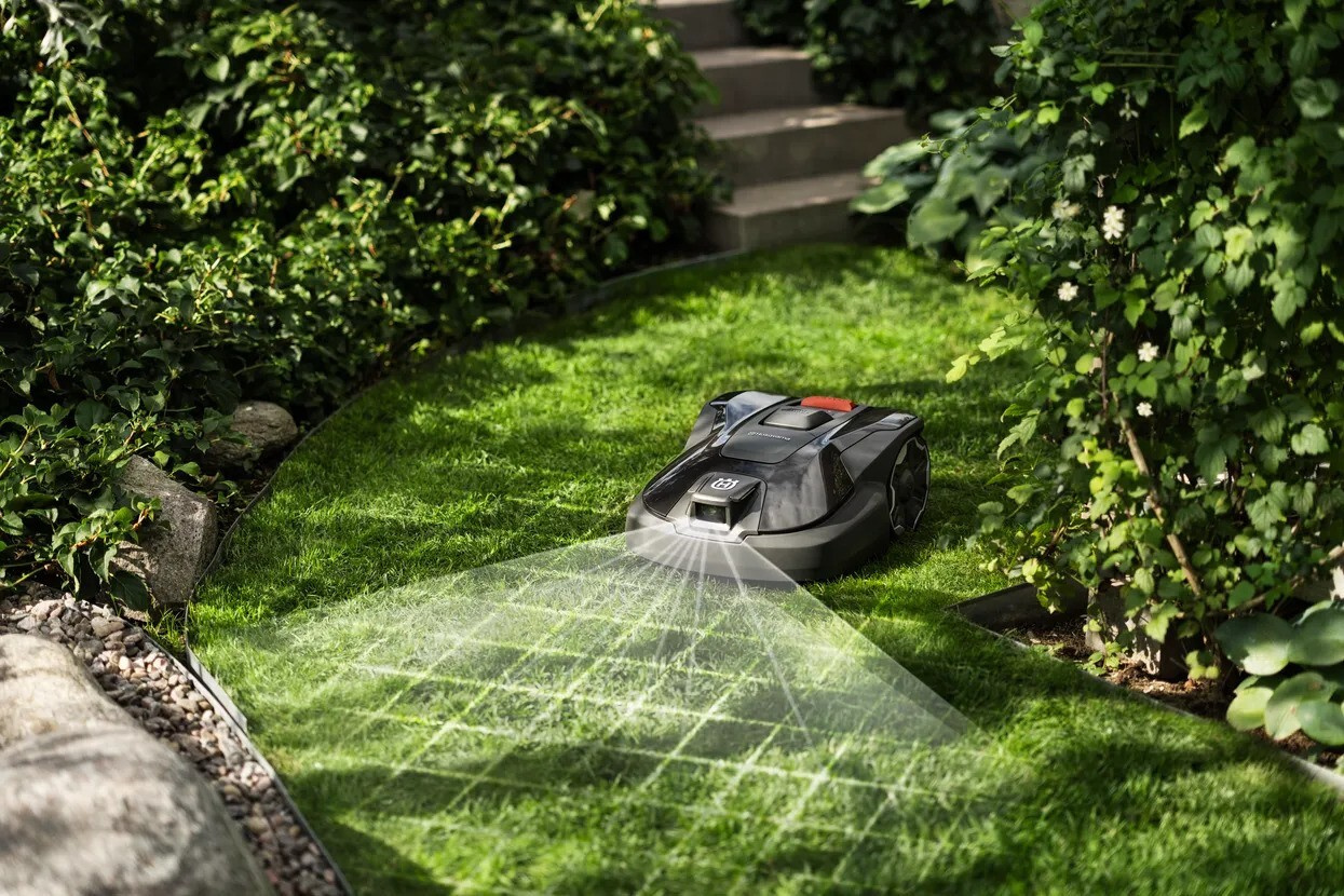 Husqvarna Automower® 308V + Connect