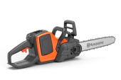 Husqvarna 230i tronçonneuse à batterie avec batterie et chargeur Husqvarna 230i tronçonneuse à batterie avec batterie et chargeur
